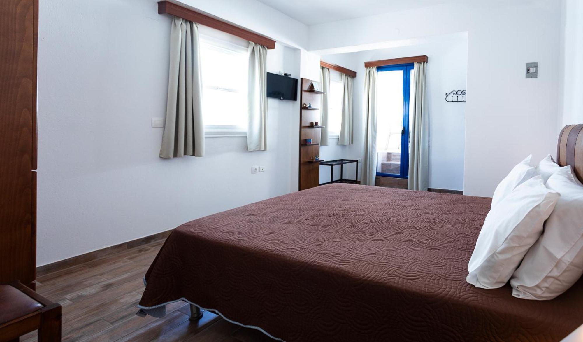 Guest house Vassilia On The Serifos Livadakia