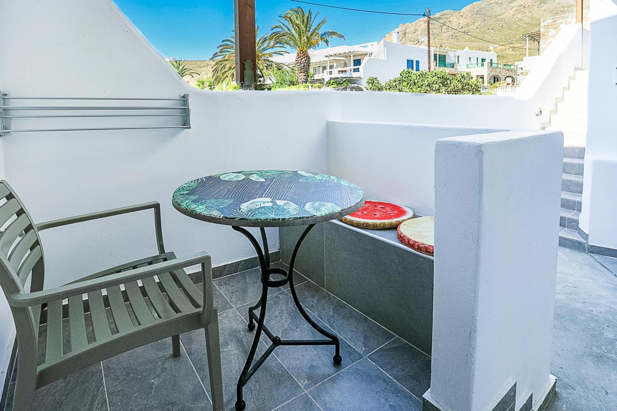 Guest house Vassilia On The Serifos Livadakia