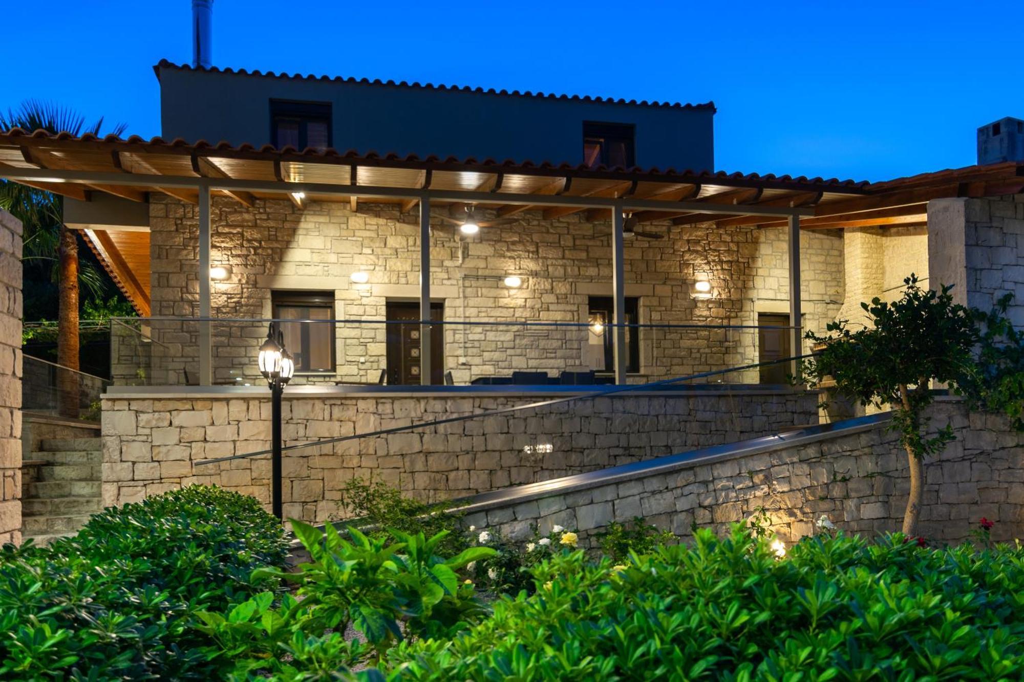 Kipo Paradiso Spa, Yoga & Gym Villa