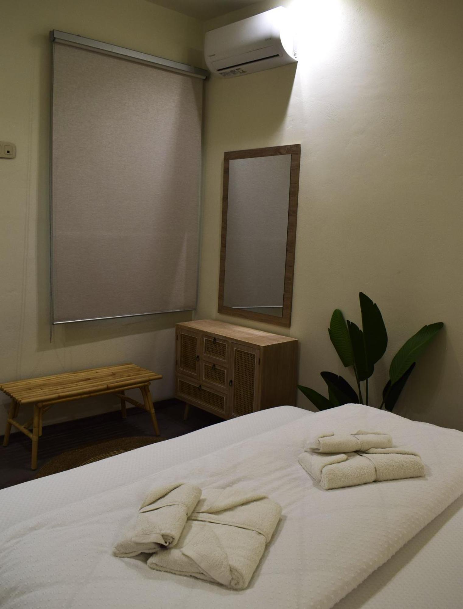 Ioanna Bayview Luxury Apartment *