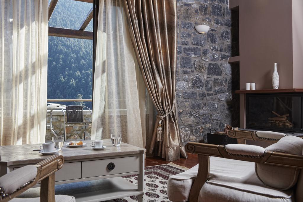 Hotel Nefeles Luxury Residences & Lounge 3*