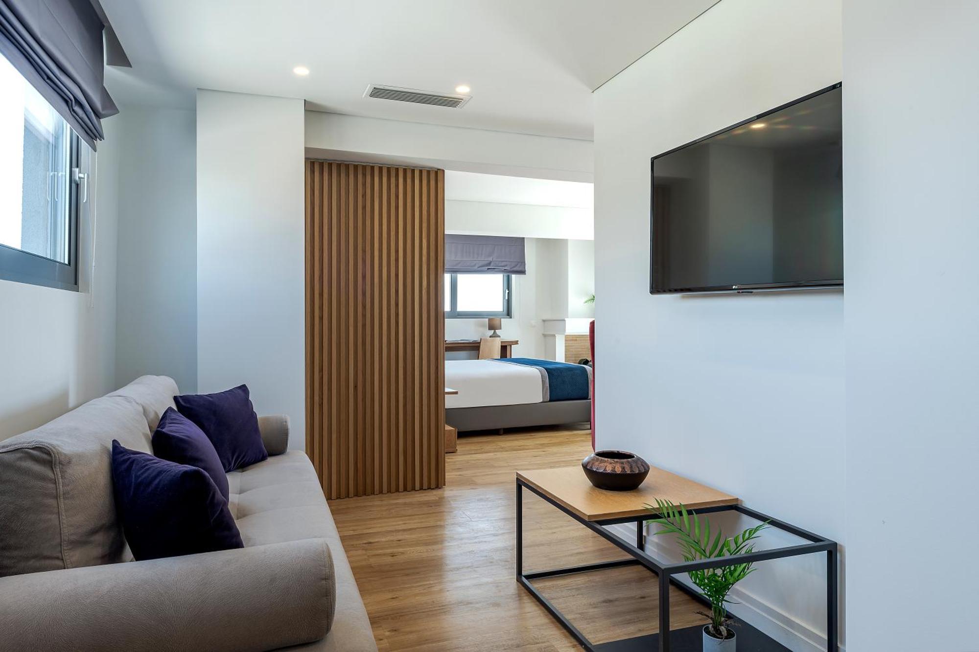 Riviera Hotel 5*