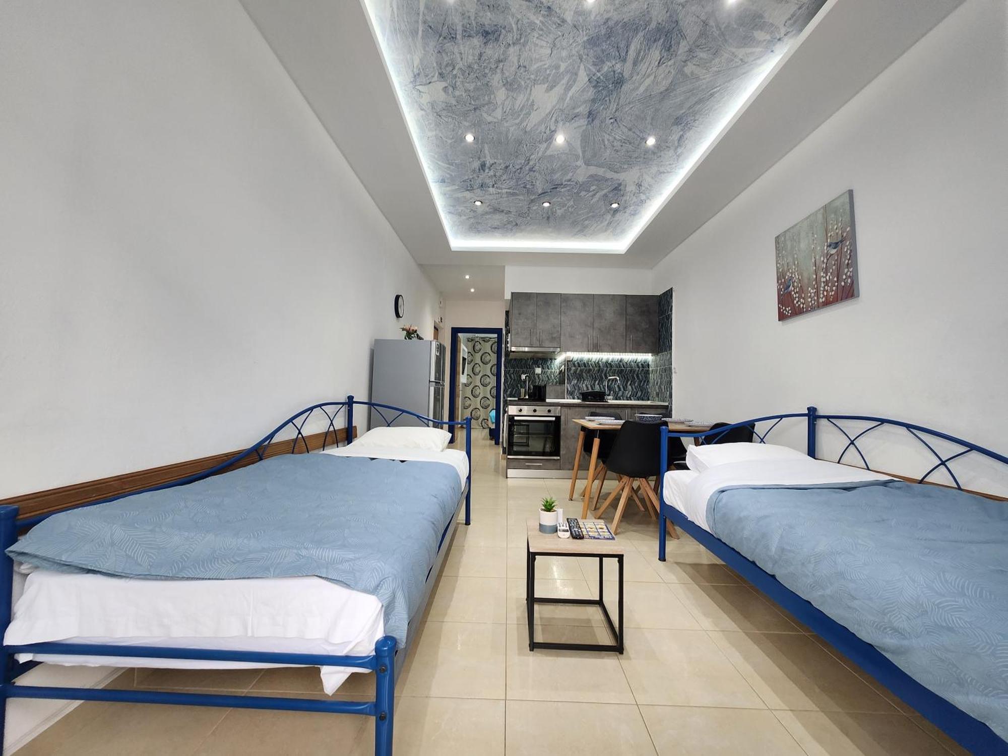 Aparthotel The Blue 2*