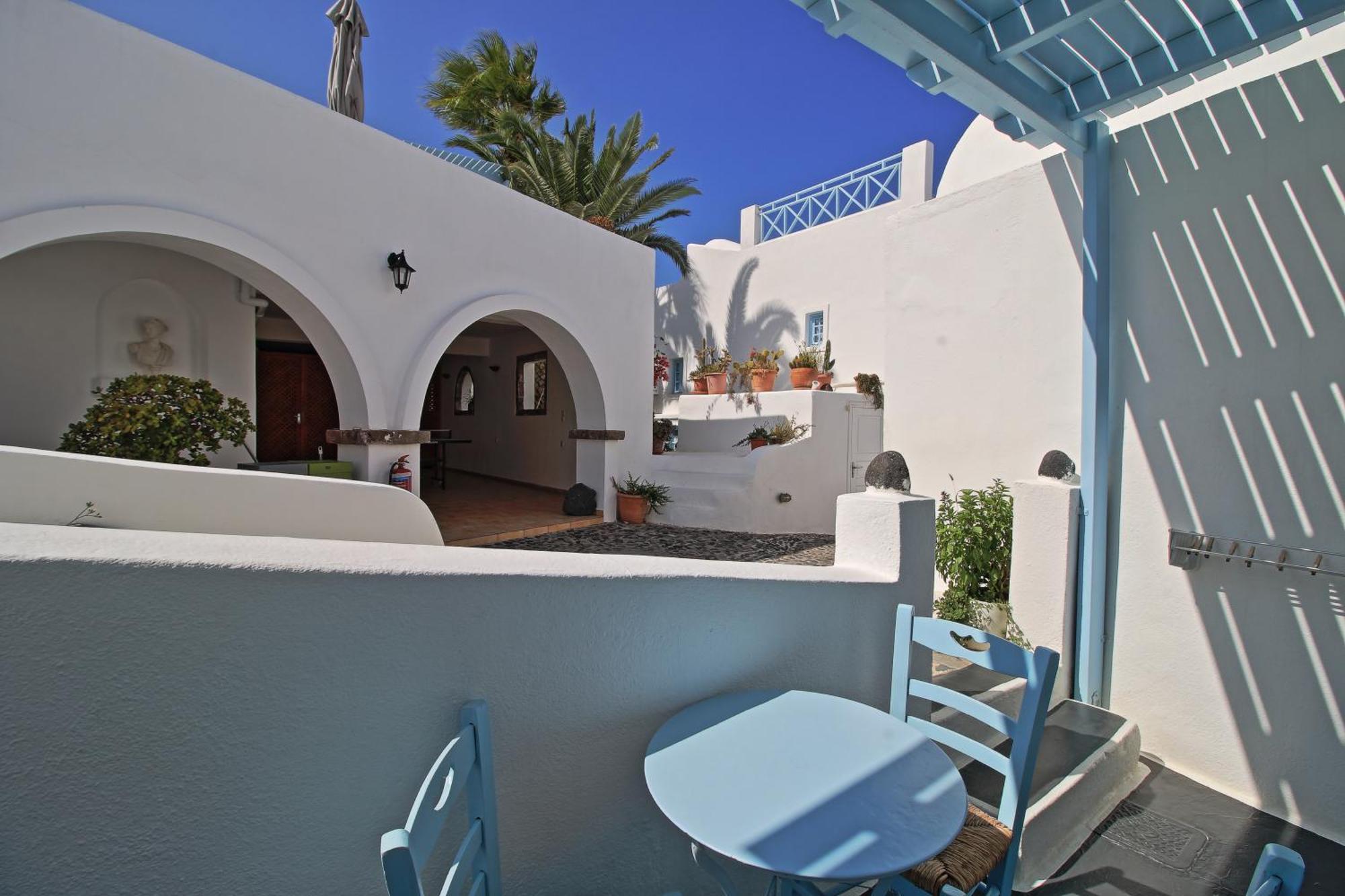 Aethrio Sunset Village - 3* Oia (Santorini)