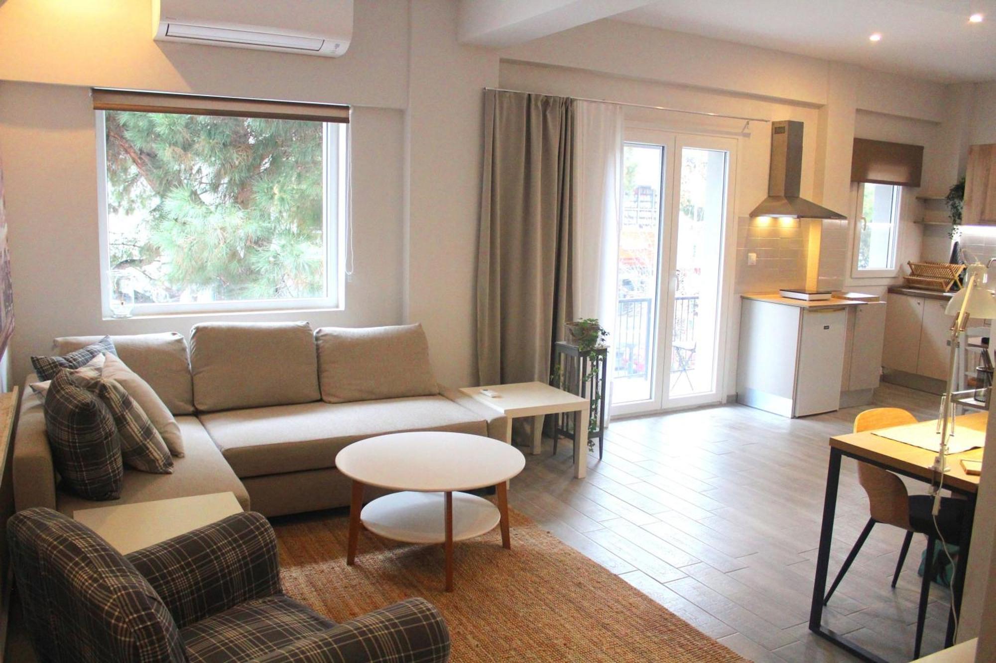 Center 1 Apartment *
