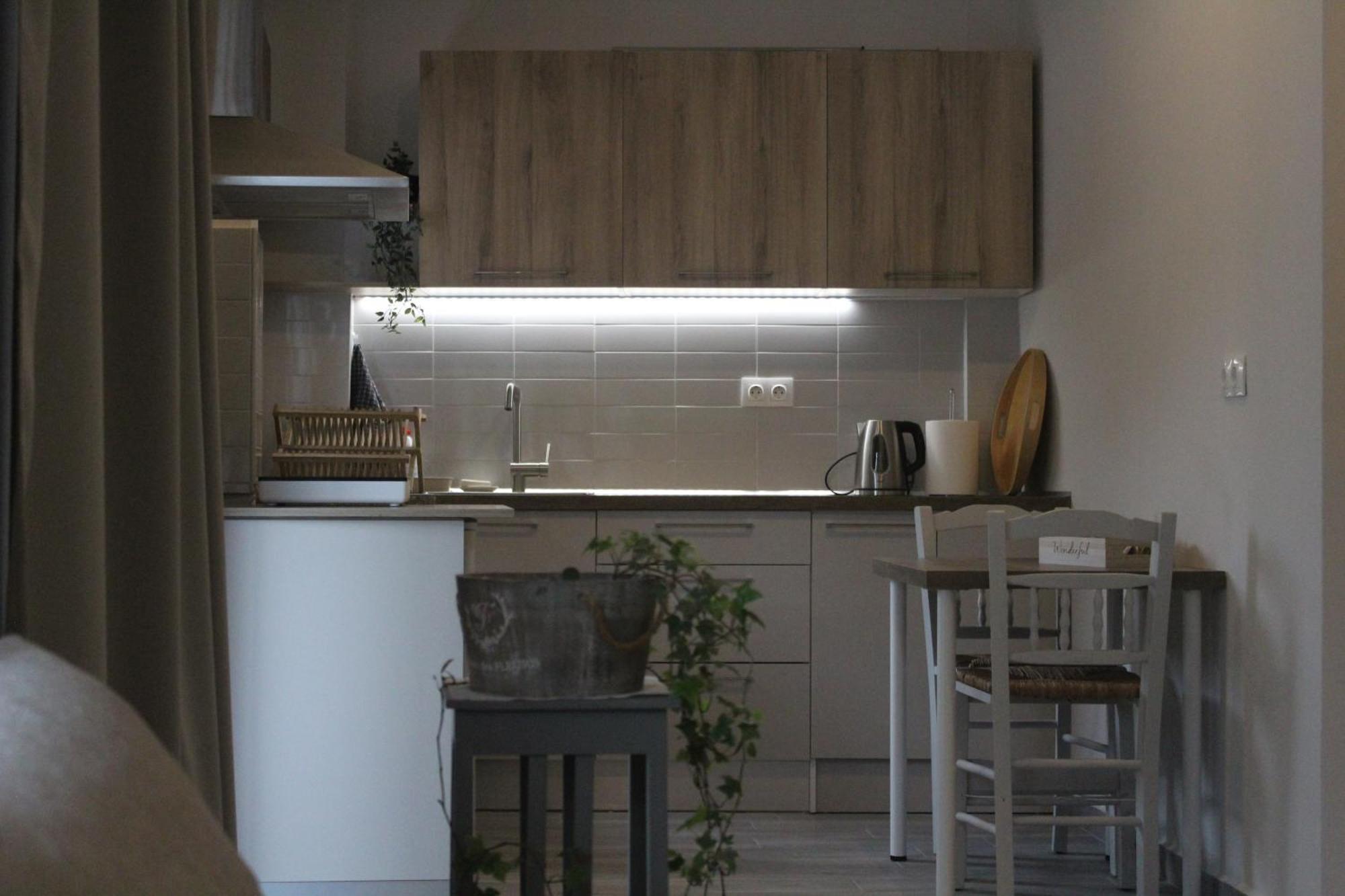 Center 1 Apartment *