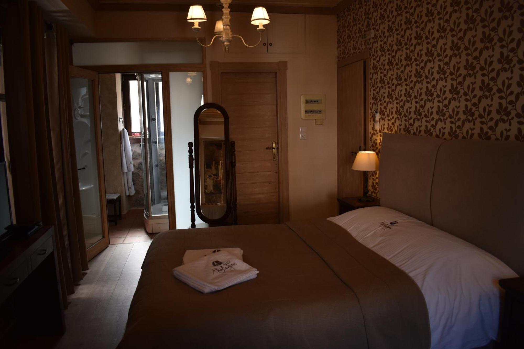 Alexandros Guest house 4*