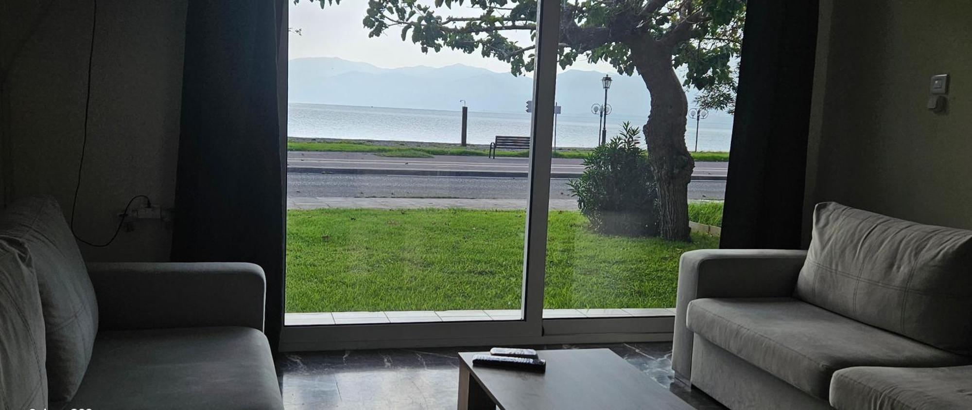 Seaside Apartment *