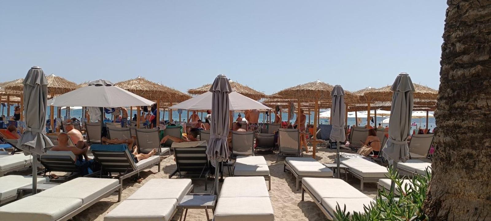 Avra Paralia Katerinis