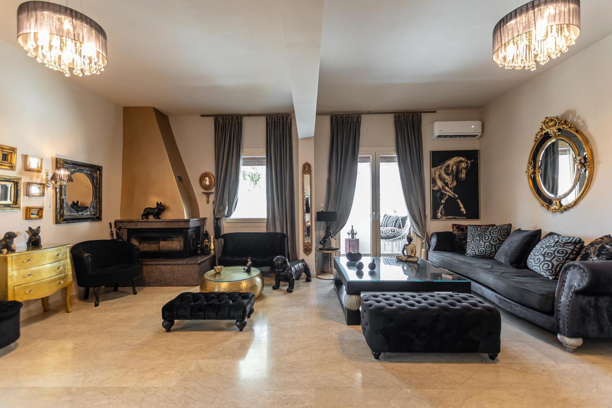Black Velvet Villa