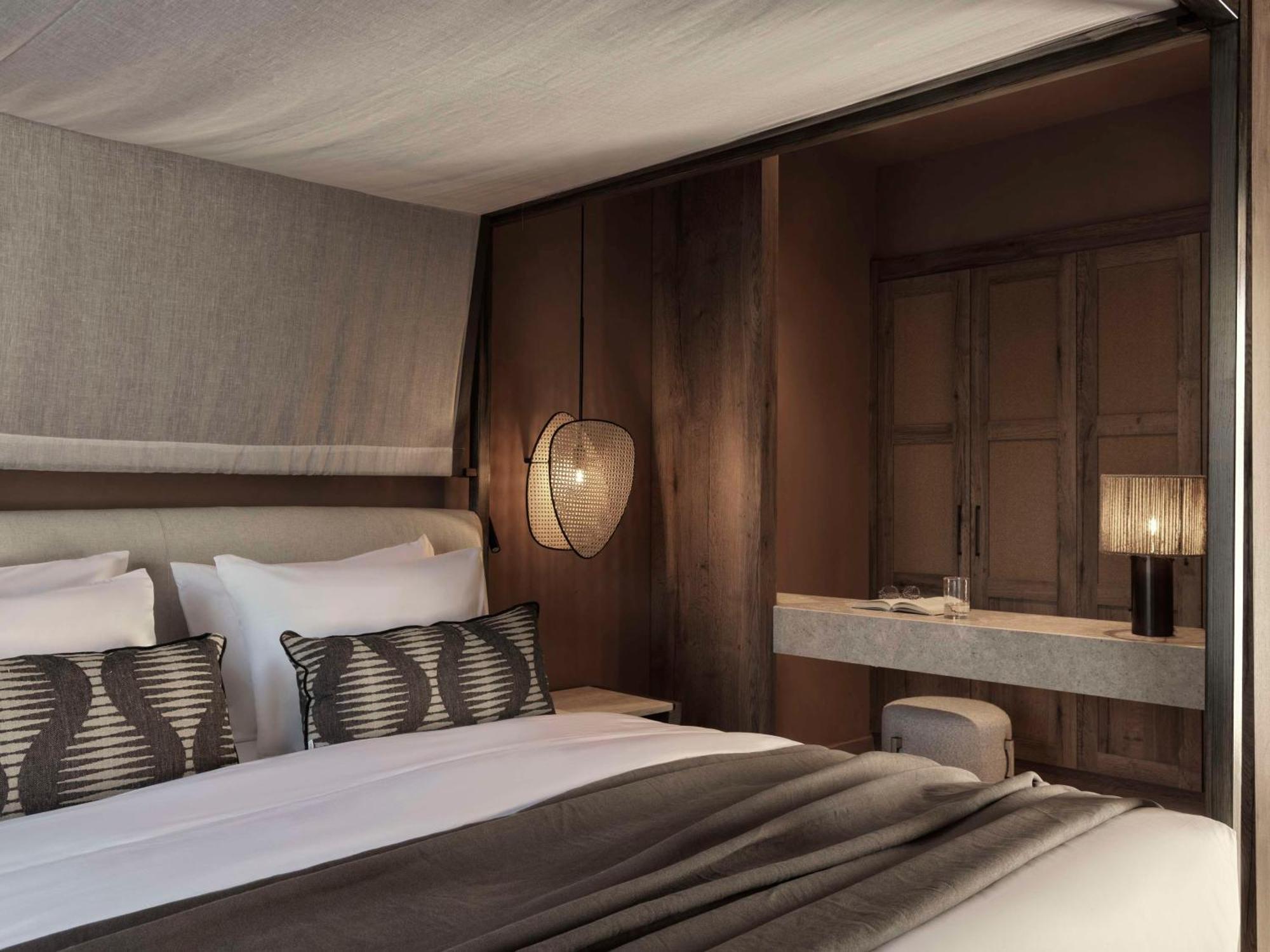 Lindian Village Rhodes,curio Collection 5*