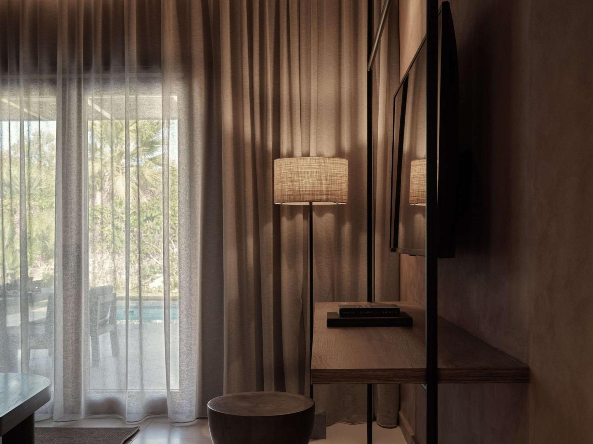 Lindian Village Rhodes,curio Collection 5*