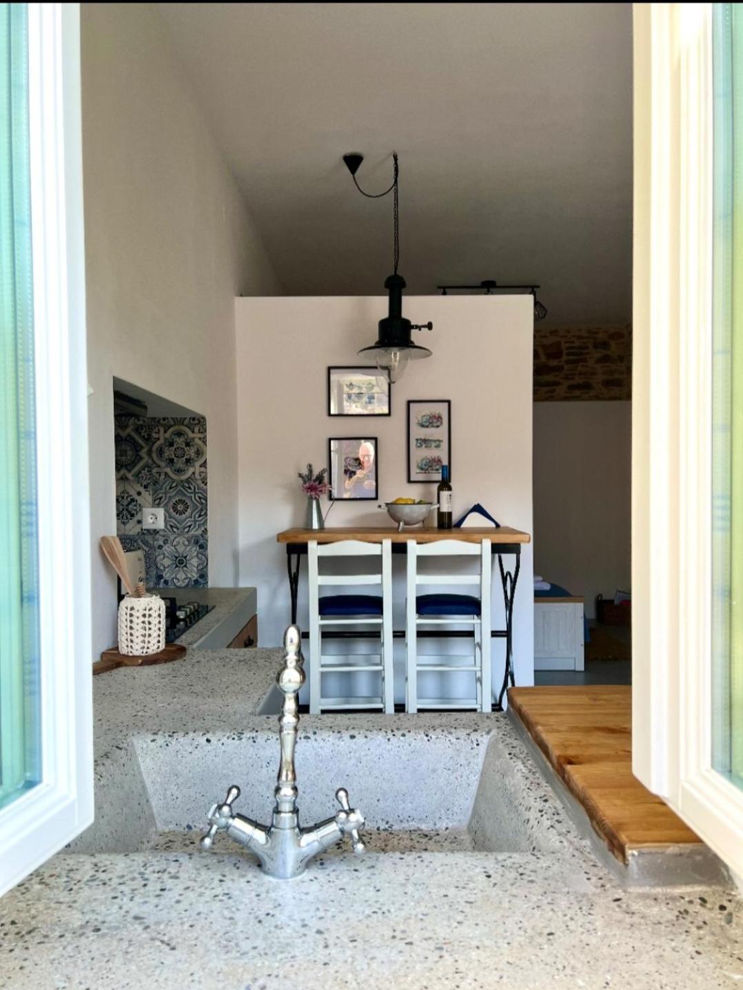 Katrani Apartment