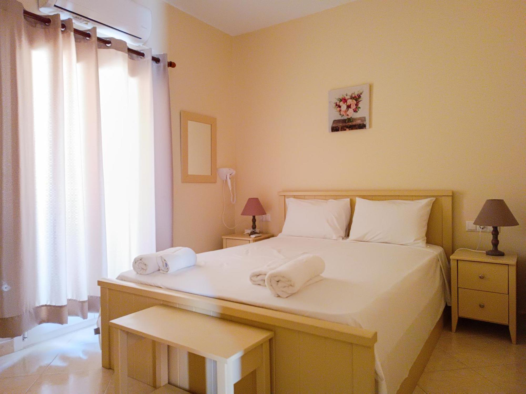 Stella's ' Spacious 80sqm Sea View ' 50m From * Agia Anna (Naxos)