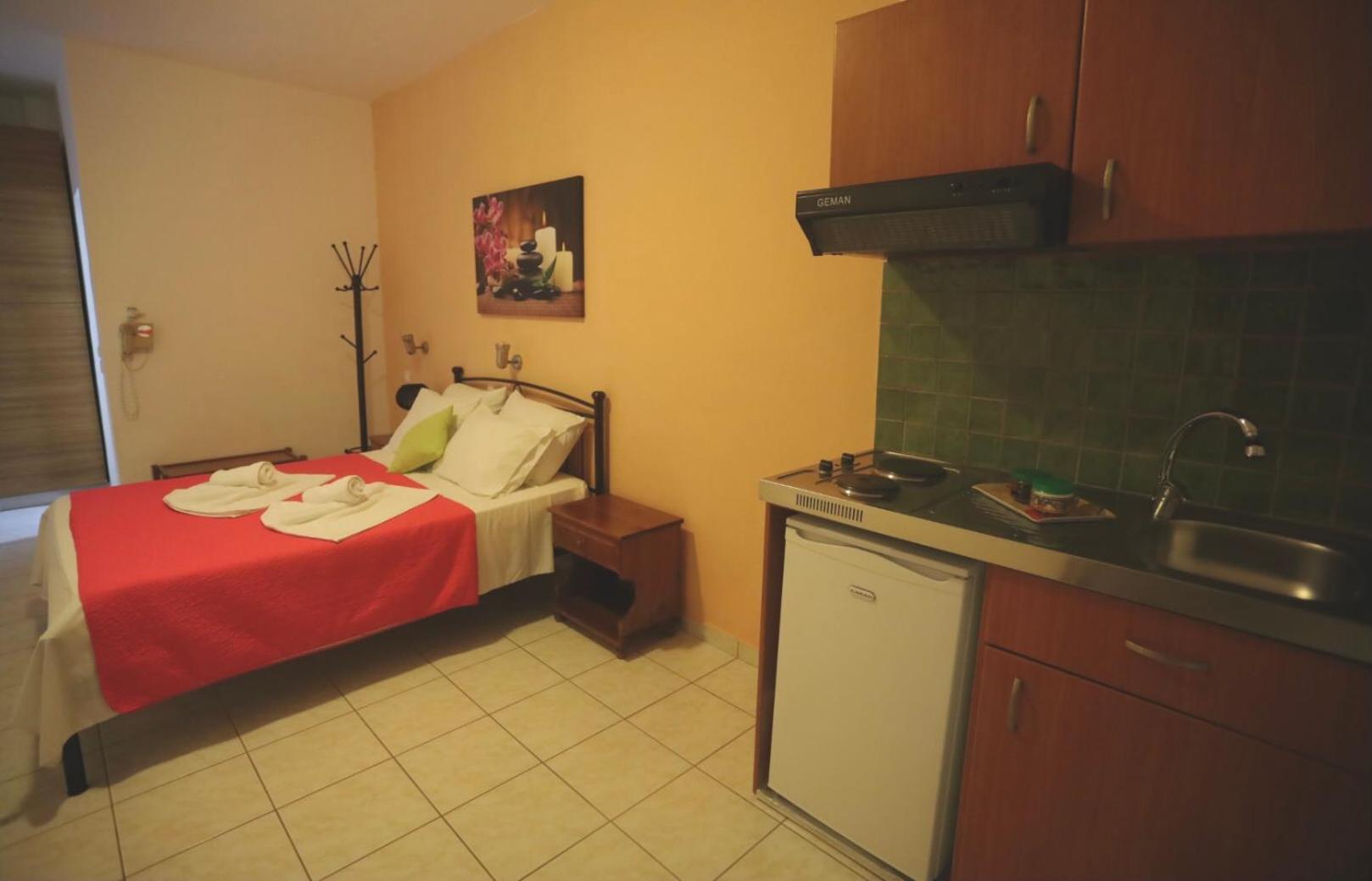 Aparthotel Athena Kythera