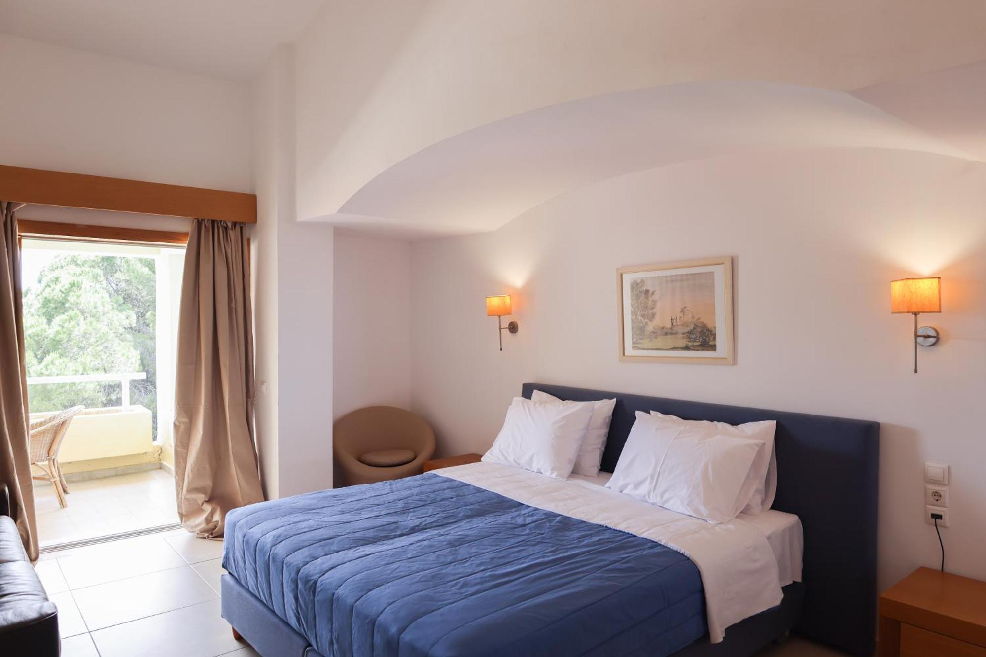 Hotel Kanapitsa Mare 4*