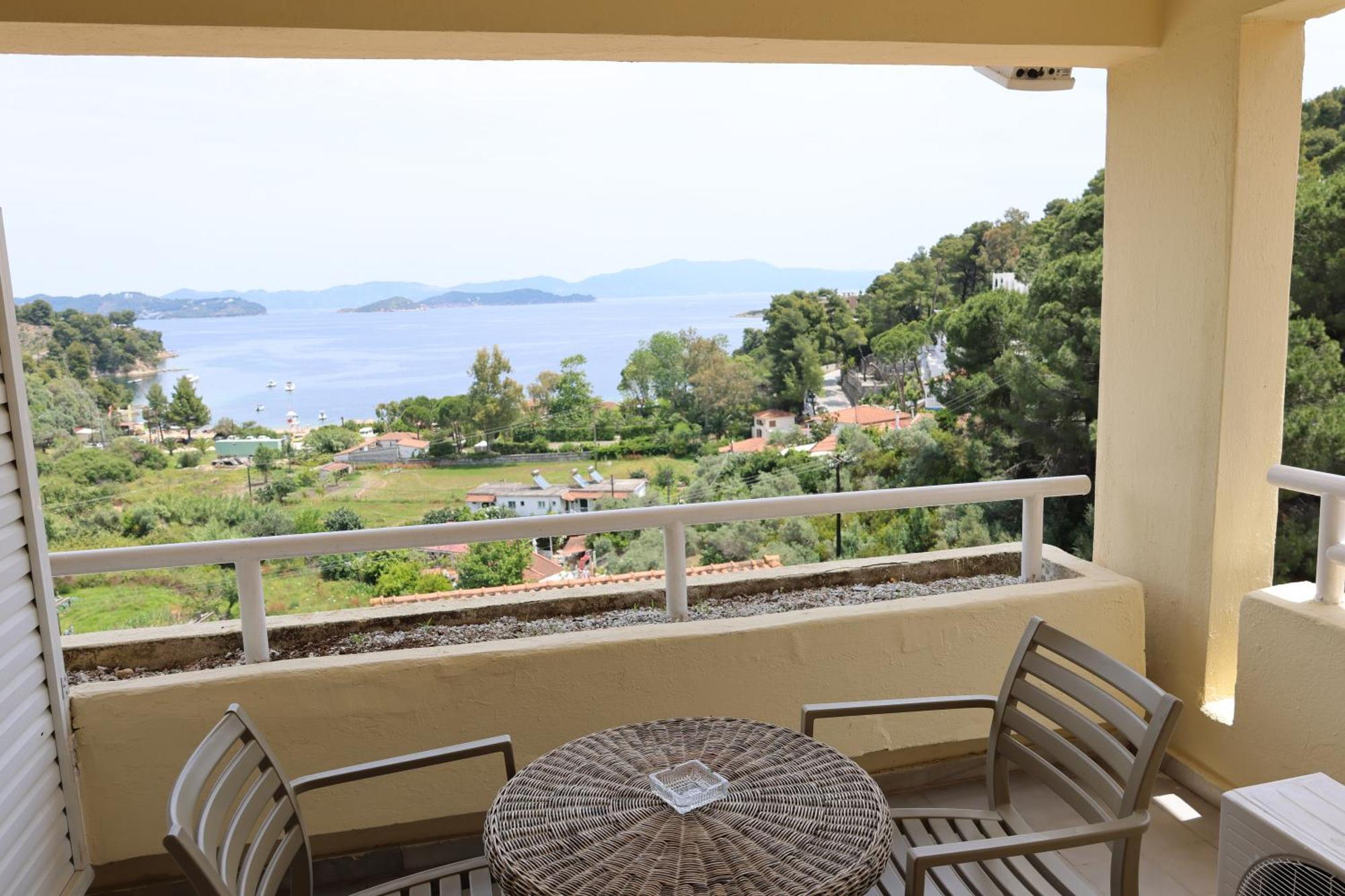 Kanapitsa Mare Hotel