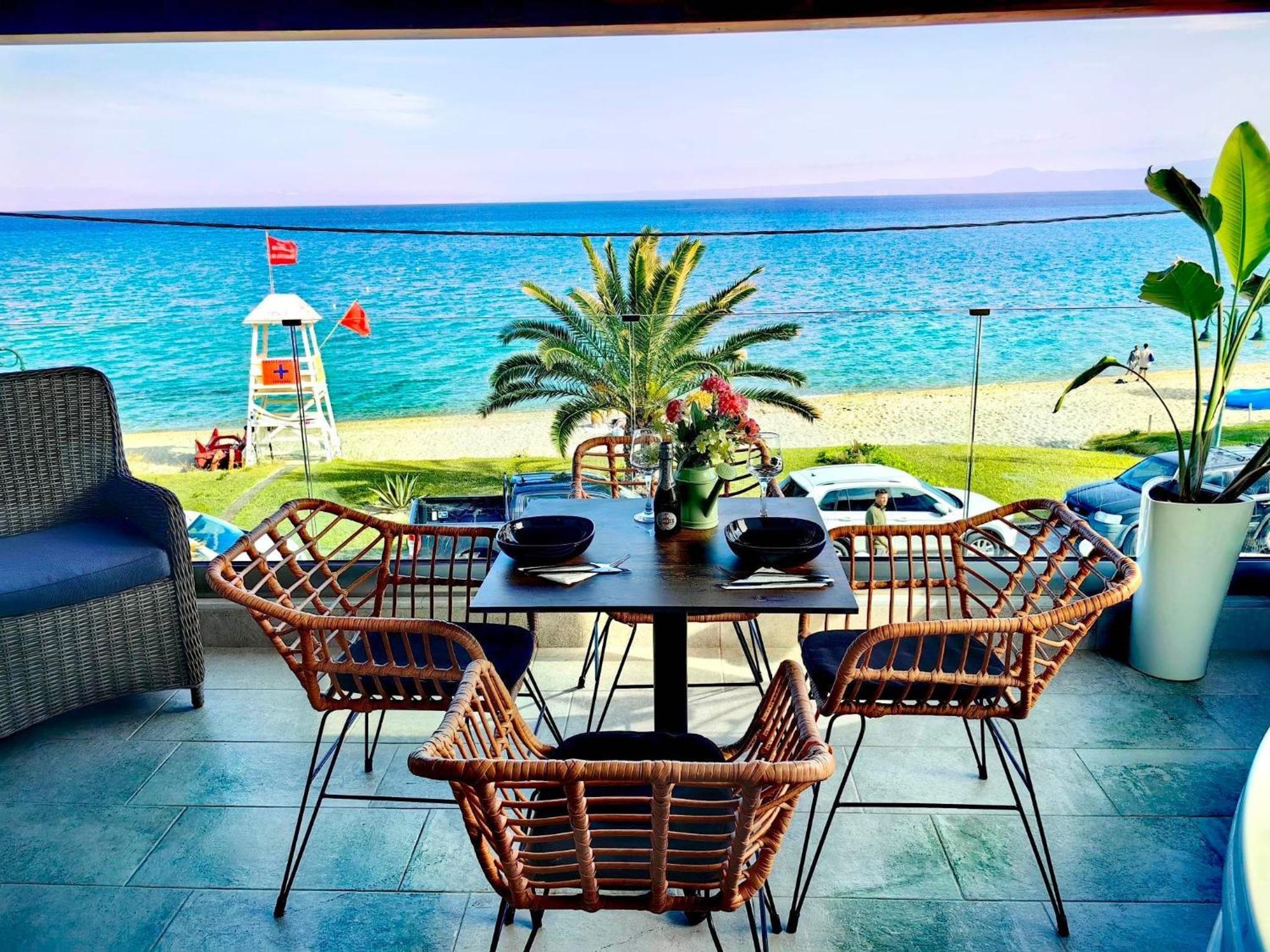 Lux Sea Front Avra *