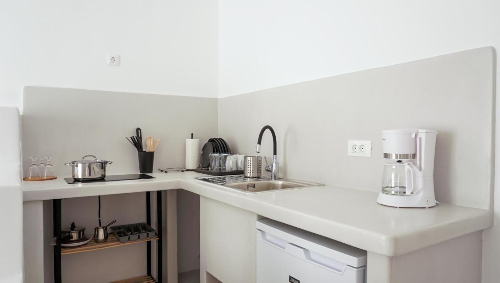 οtto Apts Loutra (Kythnos)