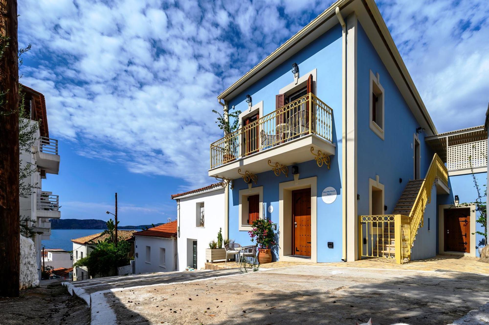 Blue Sky House Aparthotel *
