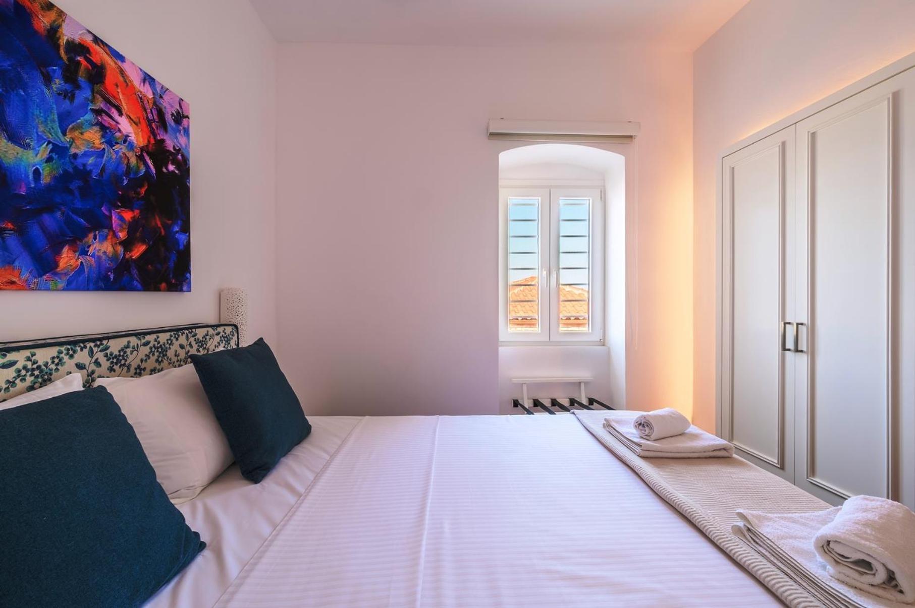 Blue Sky House Aparthotel