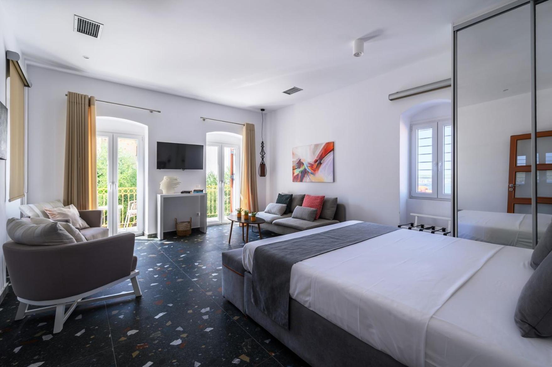Aparthotel Blue Sky House *