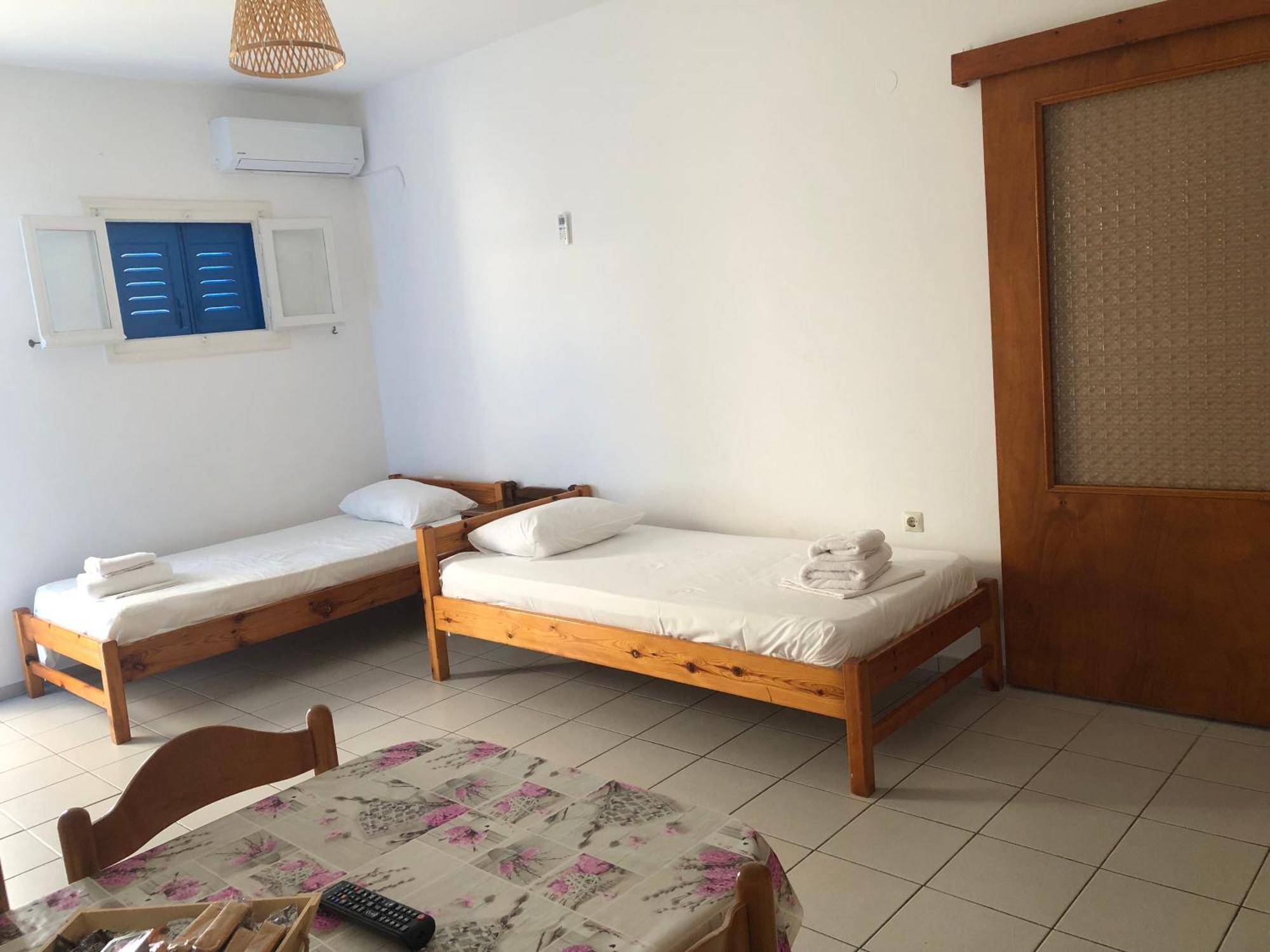 Petradi Sifnos Aparthotel