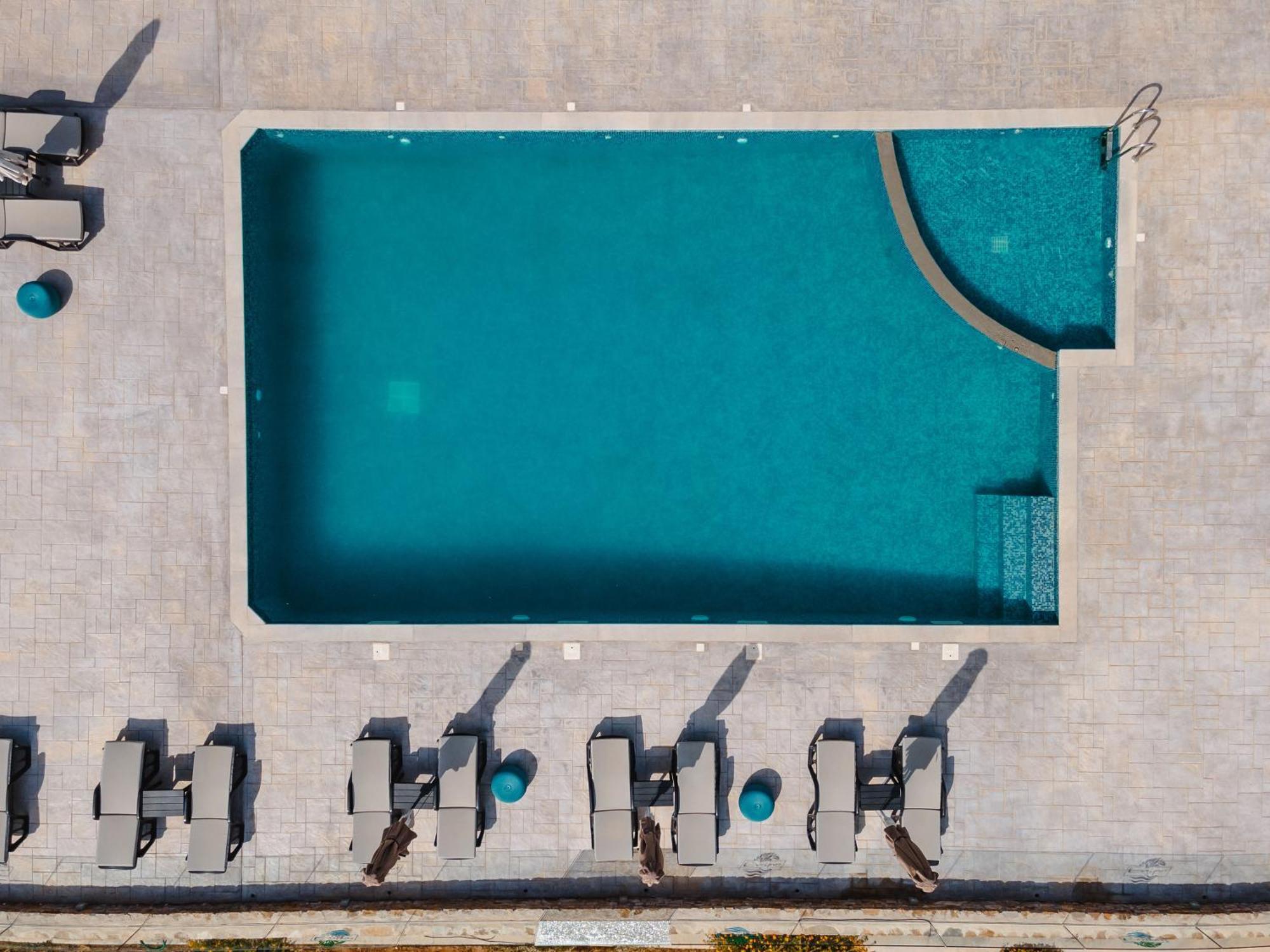 Evripus Hotel