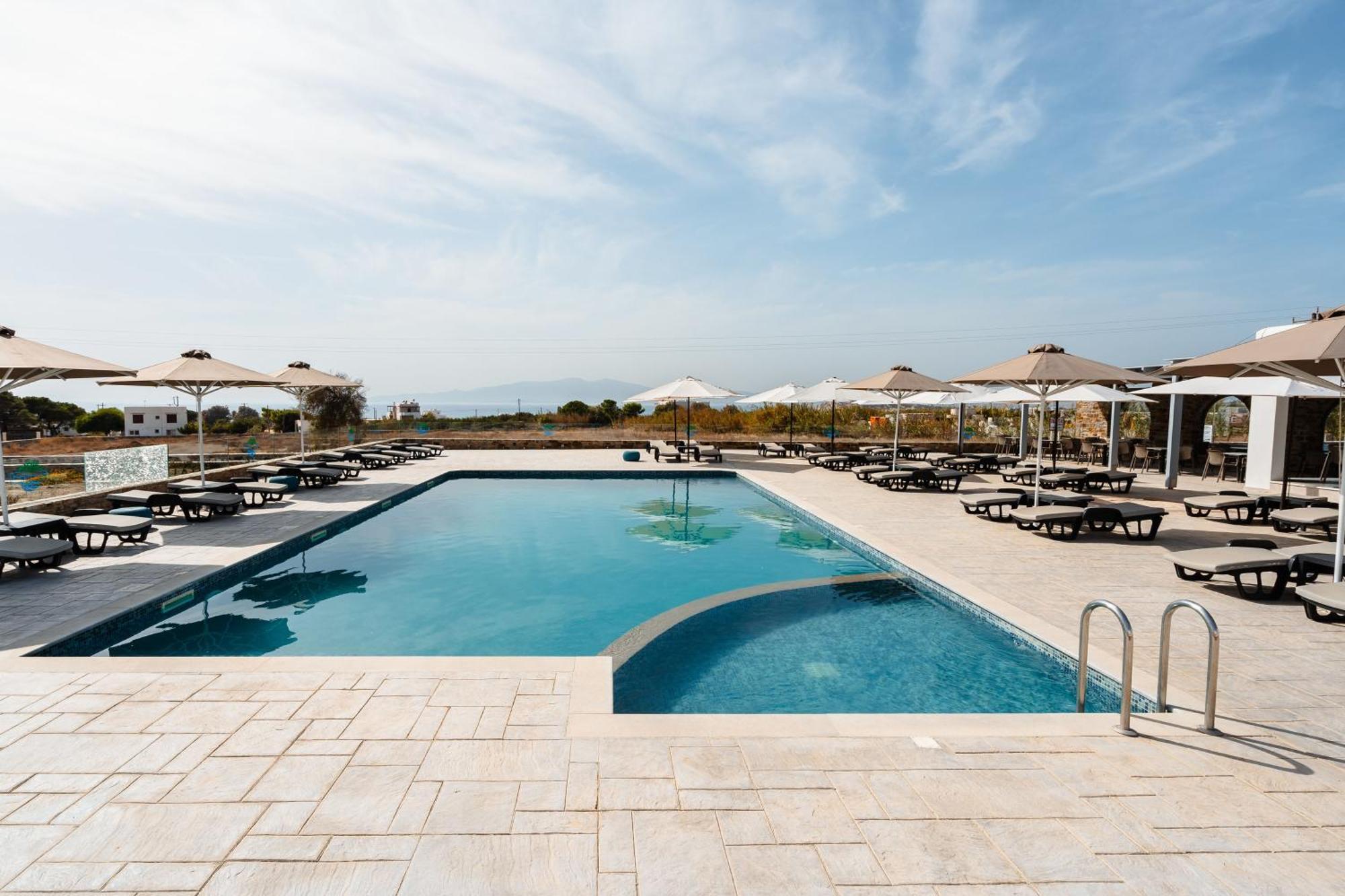 Evripus 3* Kastraki (Naxos)