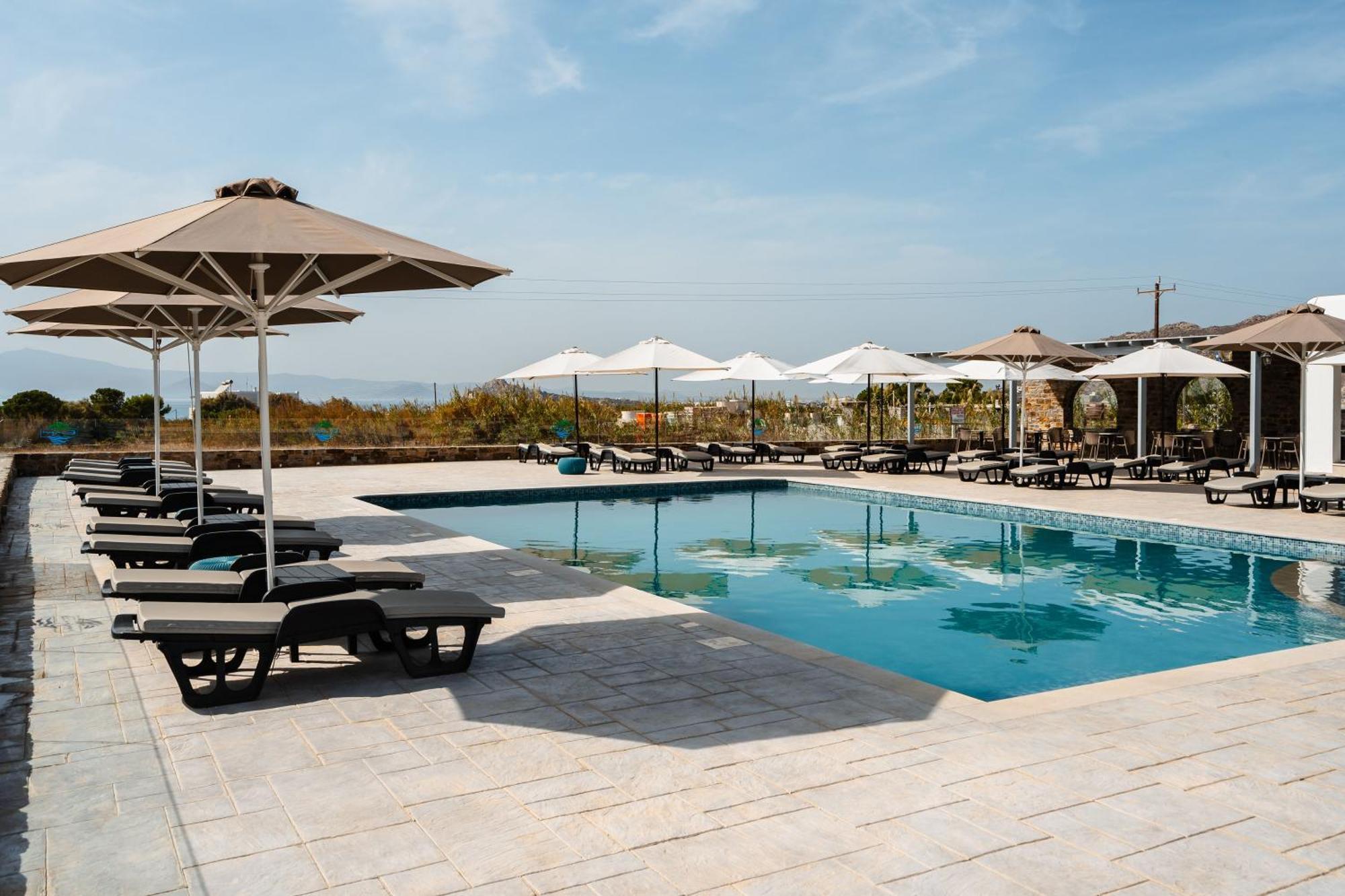 Evripus 3* Kastraki (Naxos)