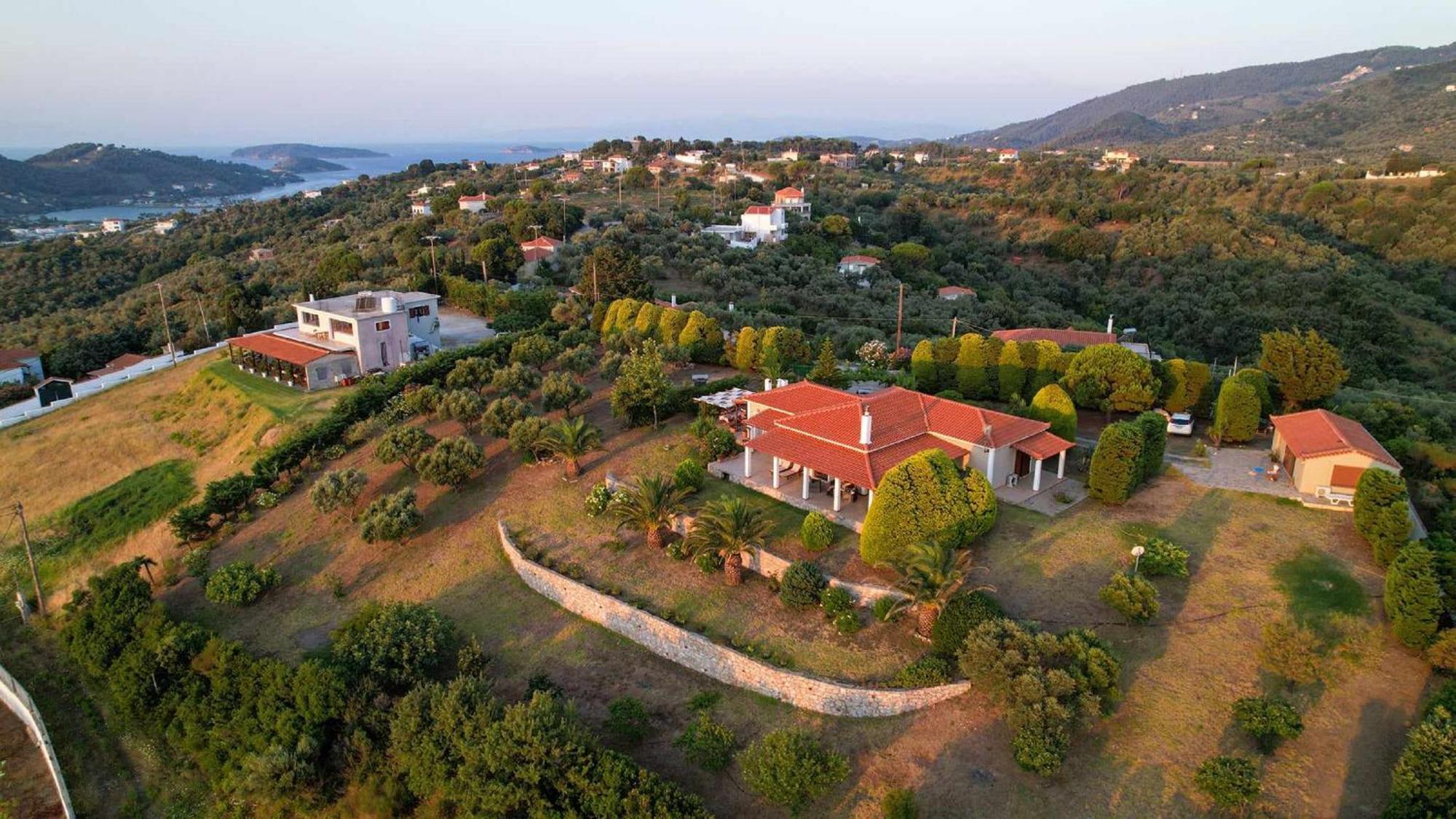 Aegean Sea Skiathos * Kalivia (Skiathos)