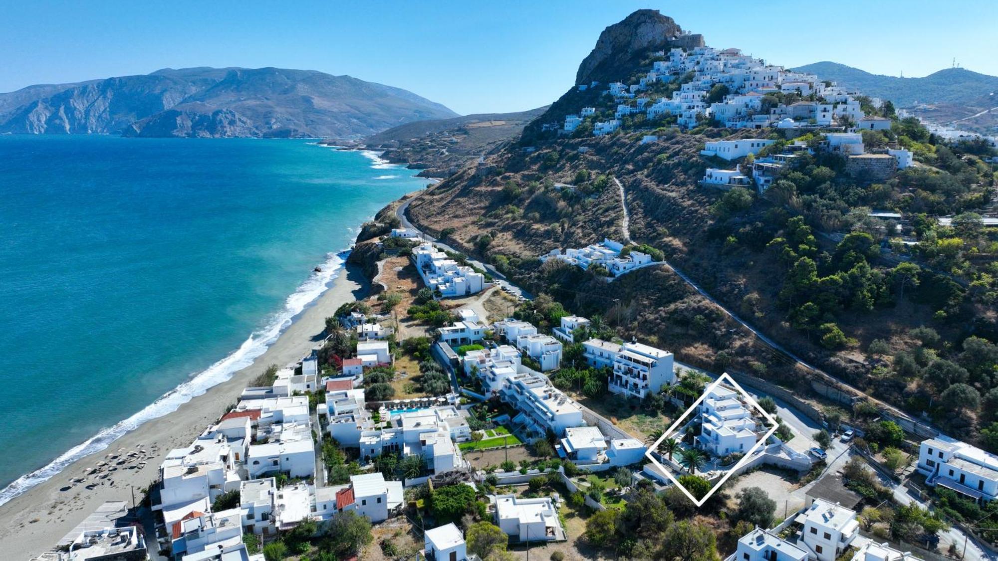 Amphitrite Skyros