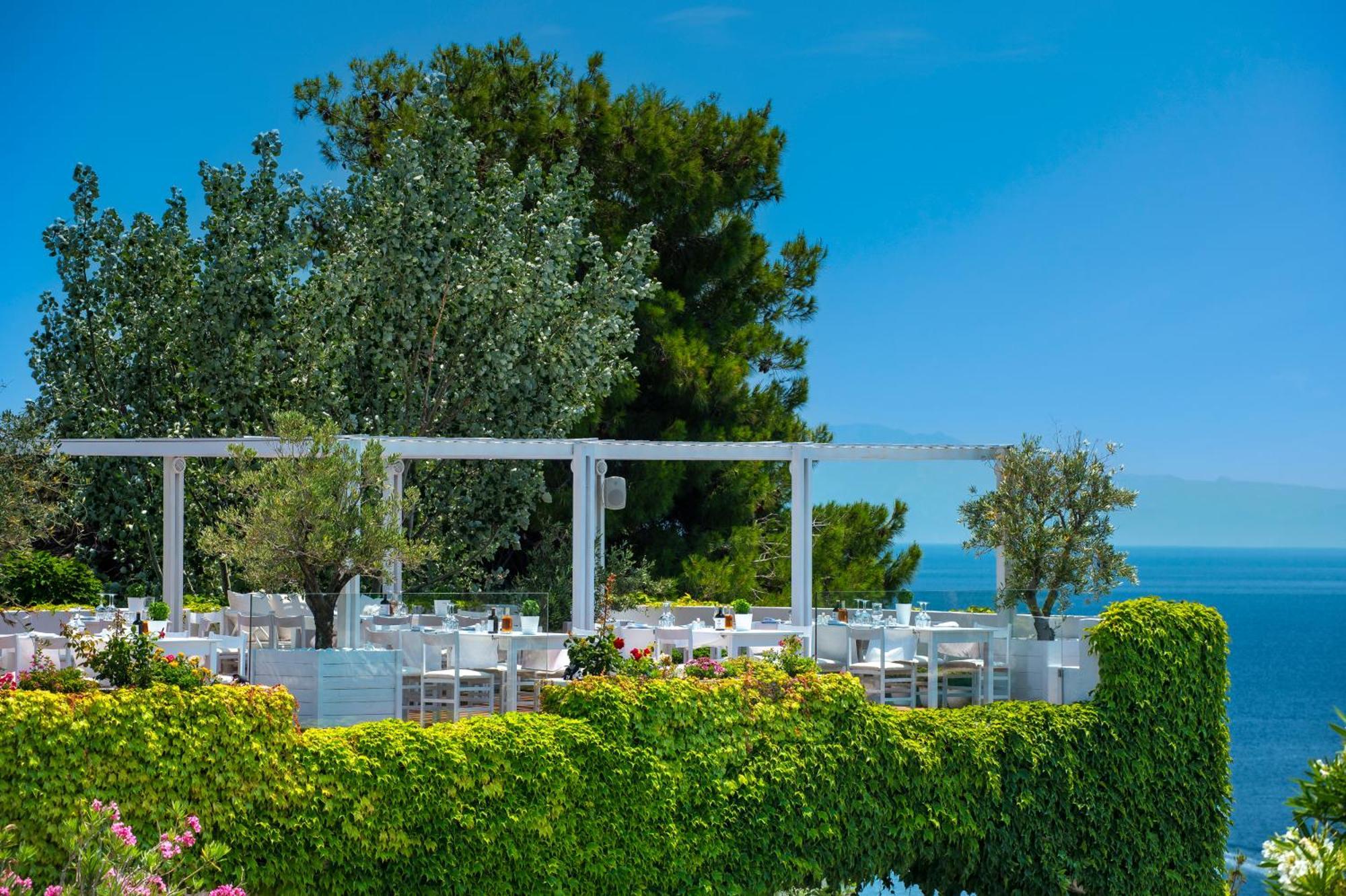 Skiathos Palace Hotel 4*