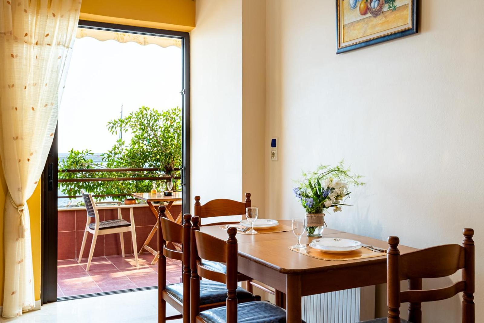 Apartment Grand Luxury Seafront Kalamata