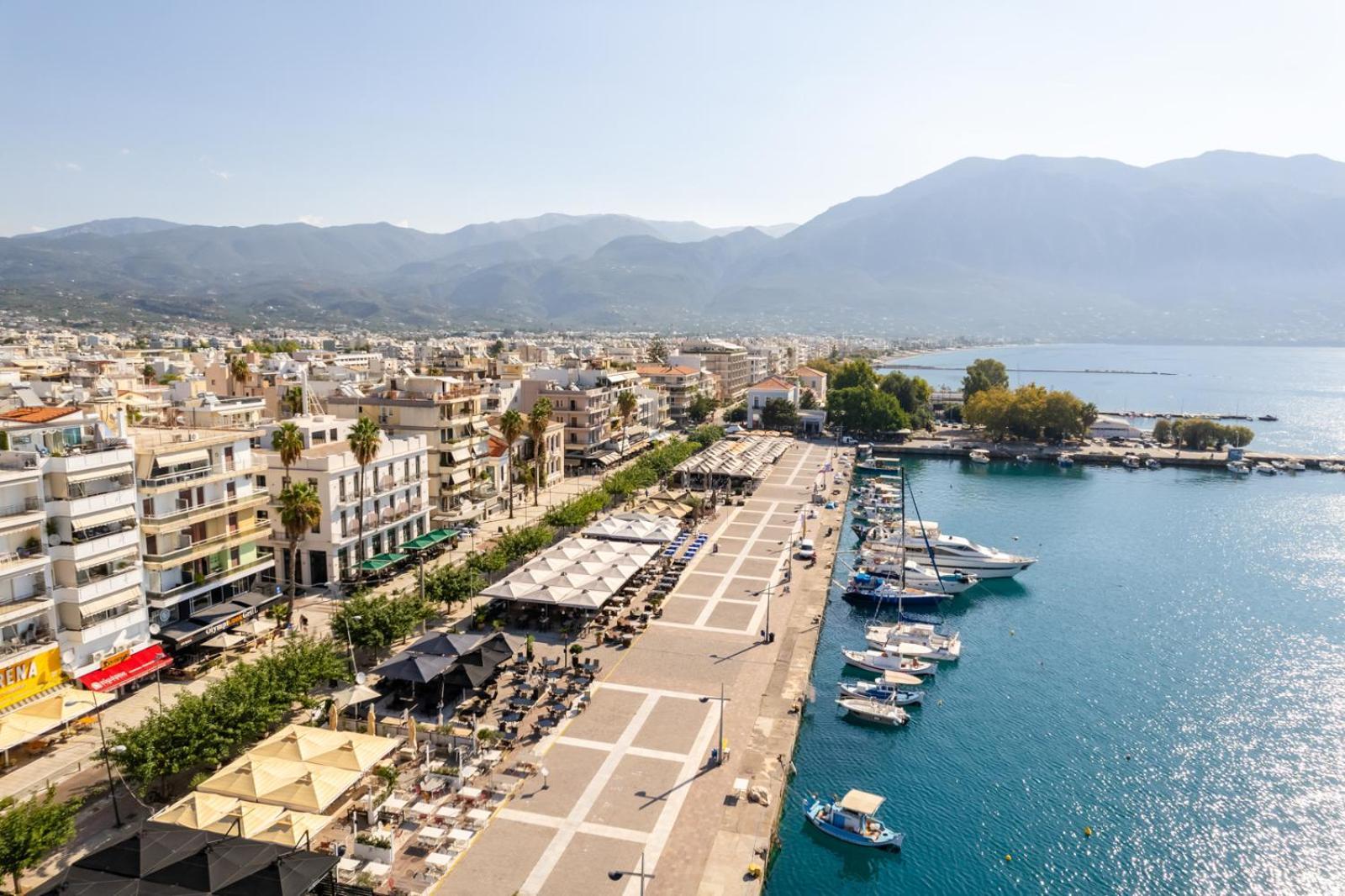 Apartment Grand Luxury Seafront
