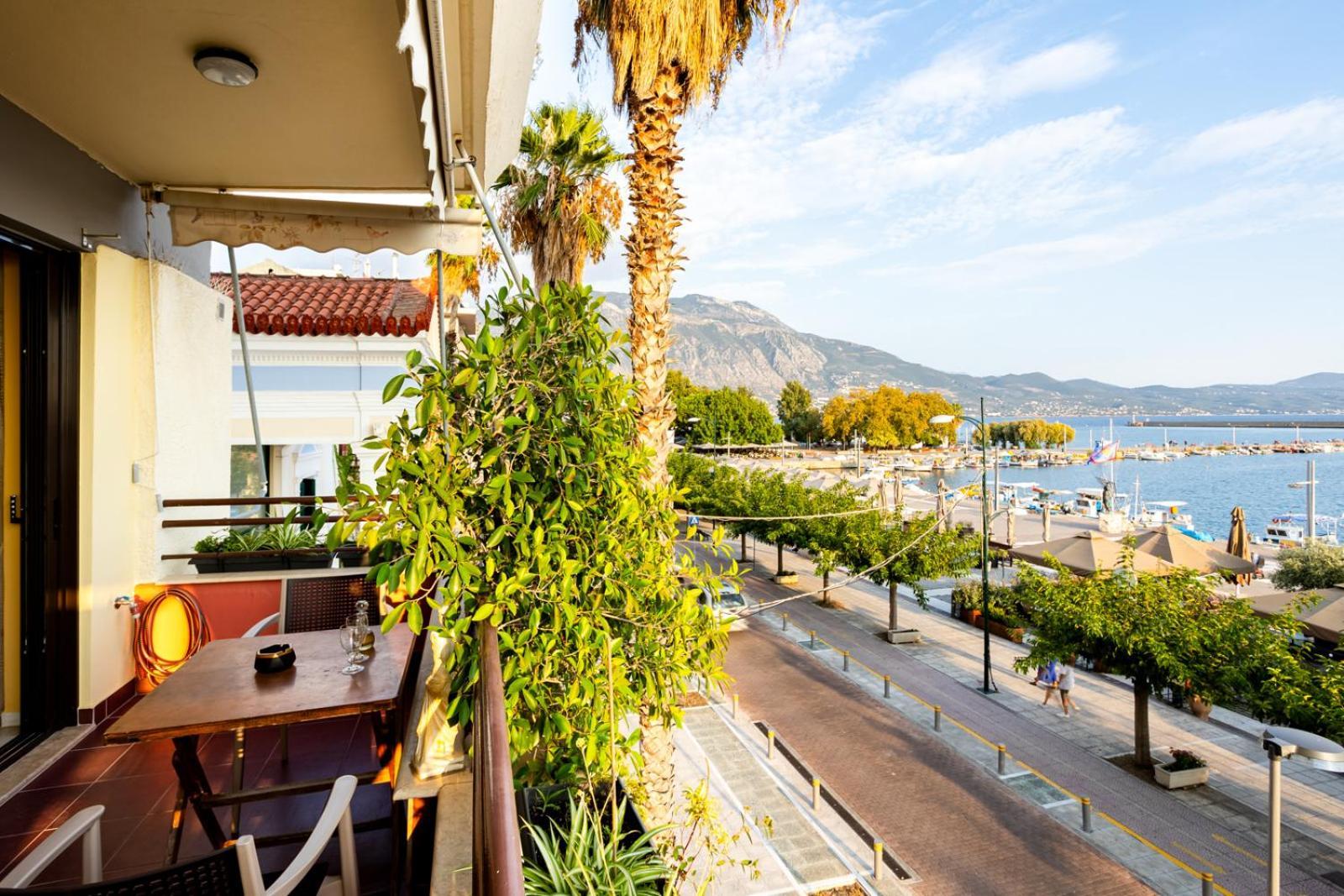 Grand Luxury Seafront *