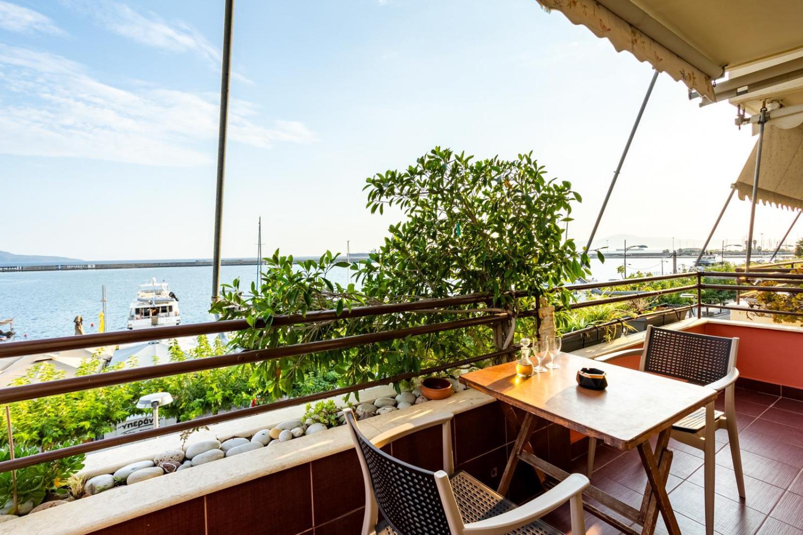 Apartment Grand Luxury Seafront Kalamata