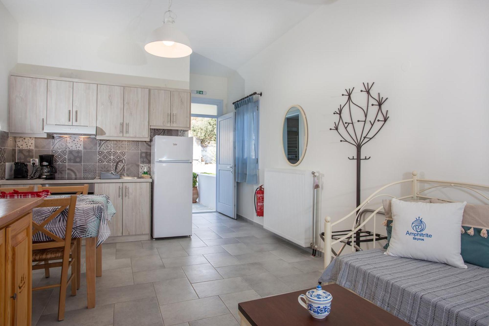 Amphitrite Guest house Skyros