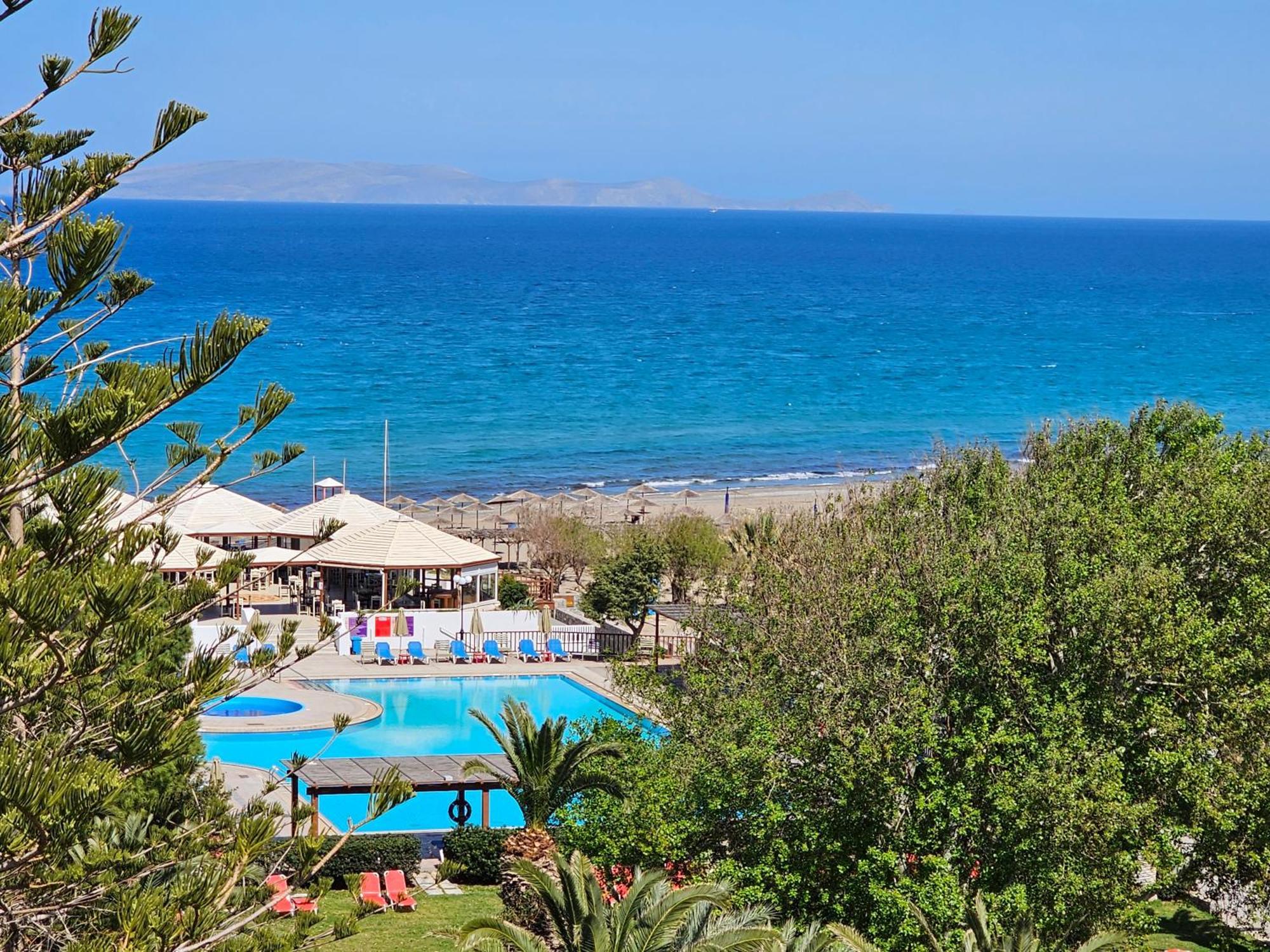 Apollonia & Resort