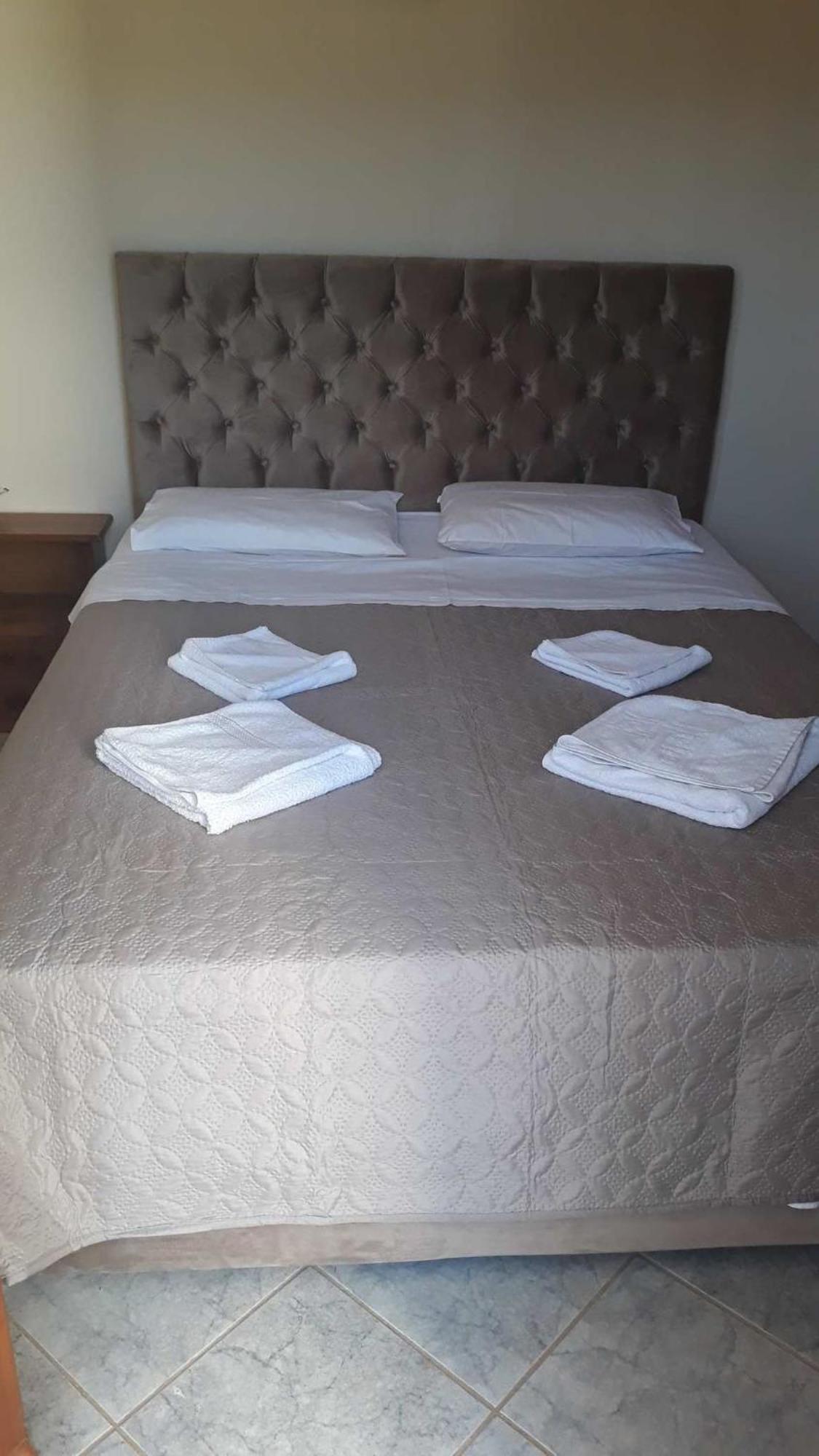 Pela Apartment Sissi (Crete)