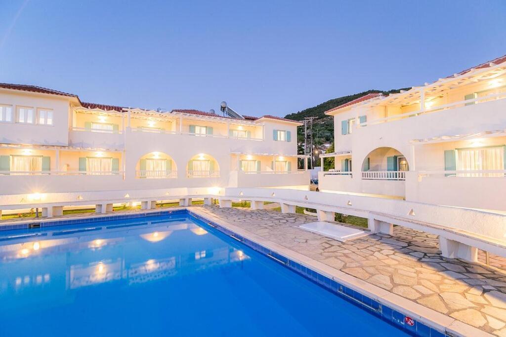 Sunrise Village Aparthotel 2*