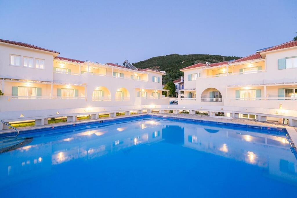 Aparthotel Sunrise Village Skopelos Town
