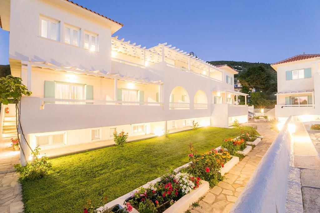 Sunrise Village Aparthotel 2*