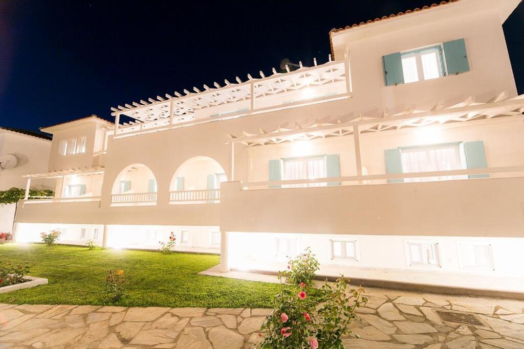 Aparthotel Sunrise Village Skopelos Town