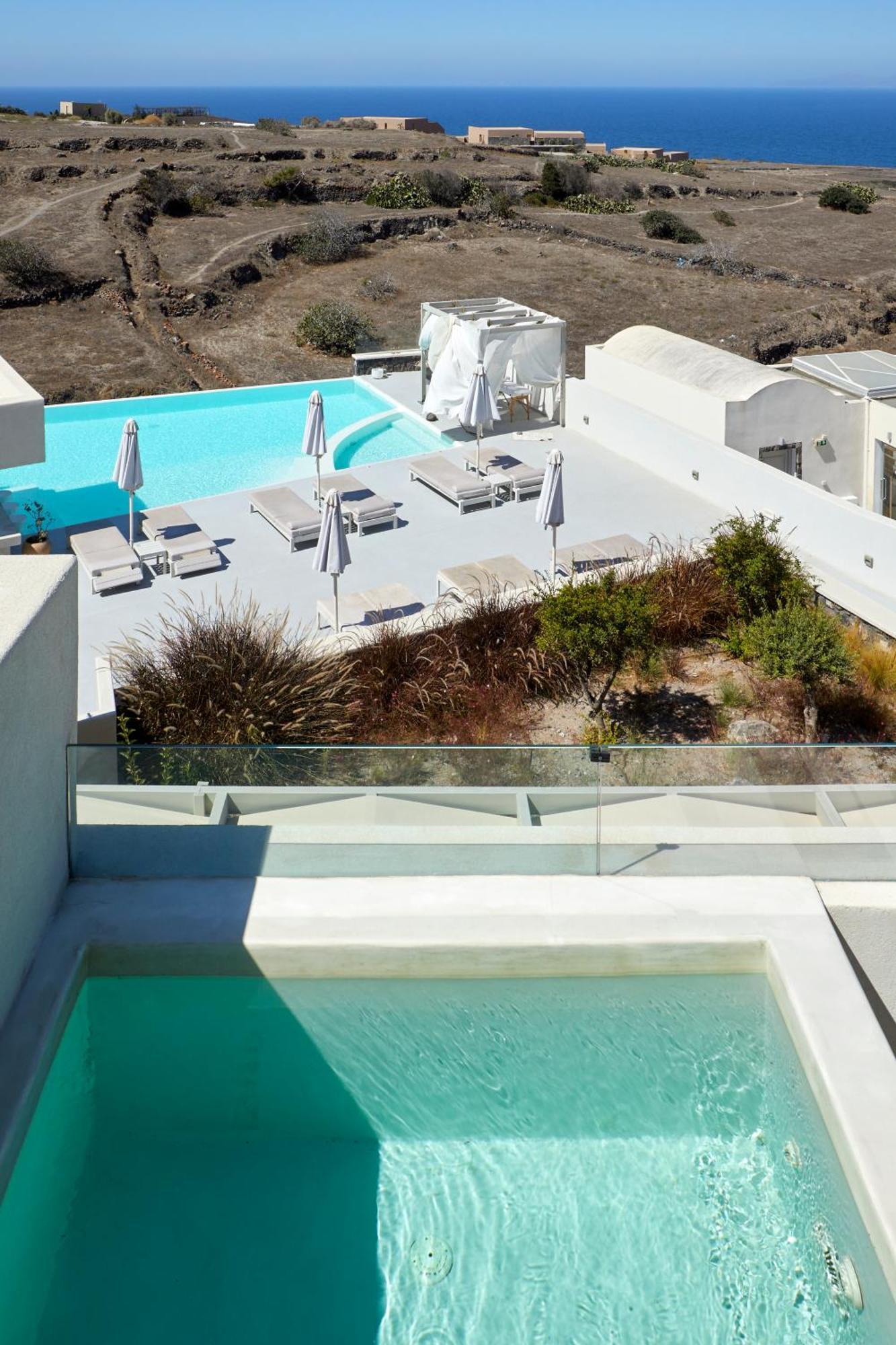 Adorno Oia (Santorini)