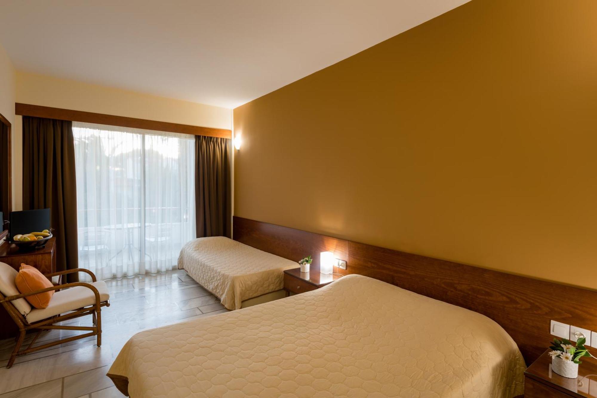 Pavlina Hotel Niforeika