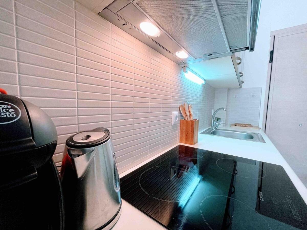 Annamaria Sea Side View Studio- 25m From The Beac Apartment