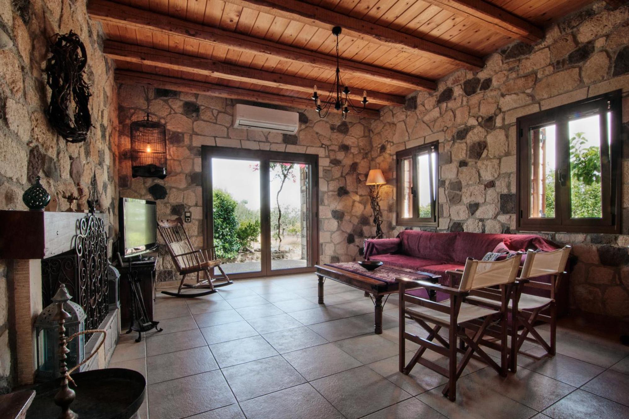 Villa Rock Tales *
