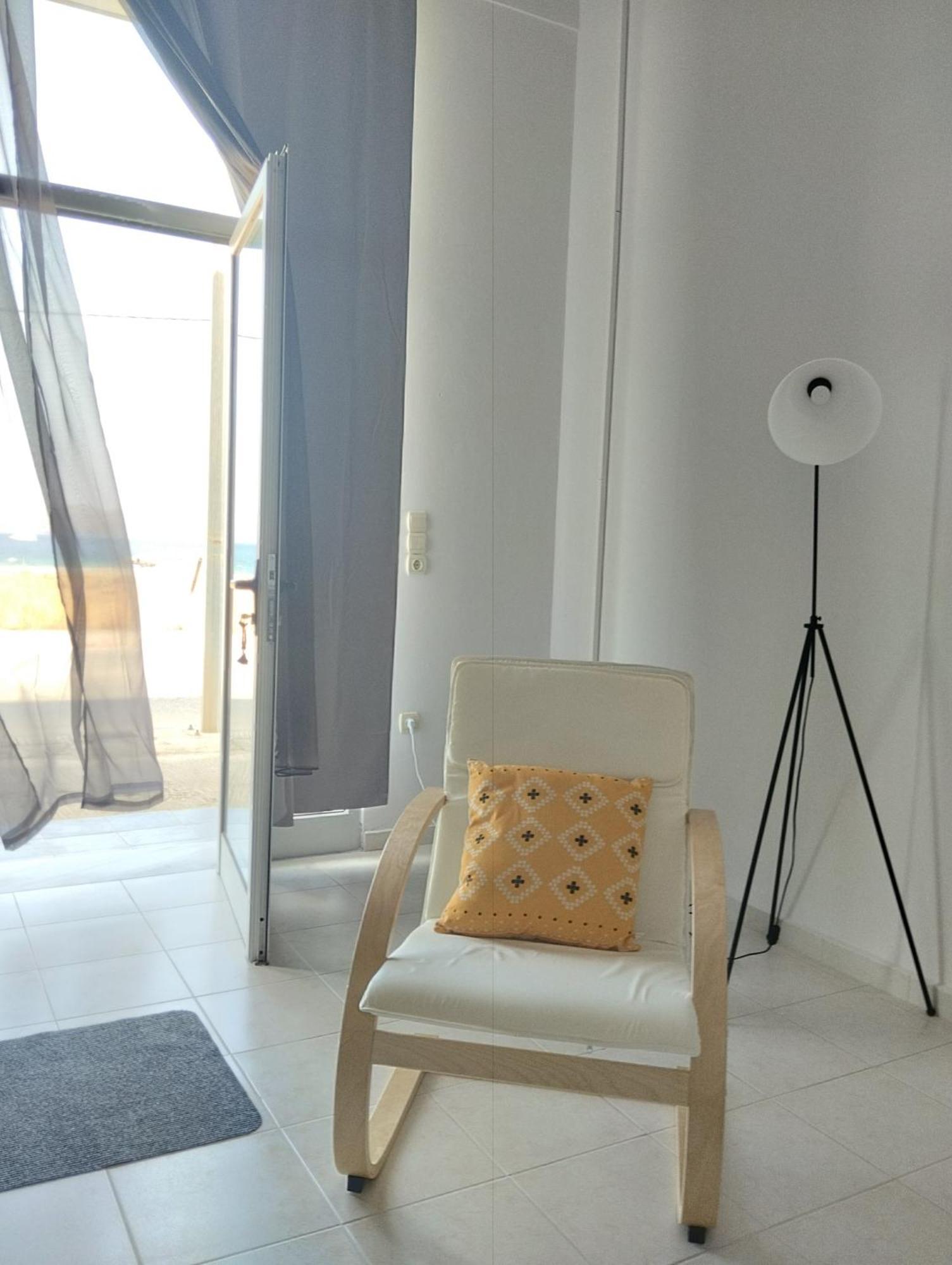 Poseidonia 50 & 70 Sqm With Sea View Apartment