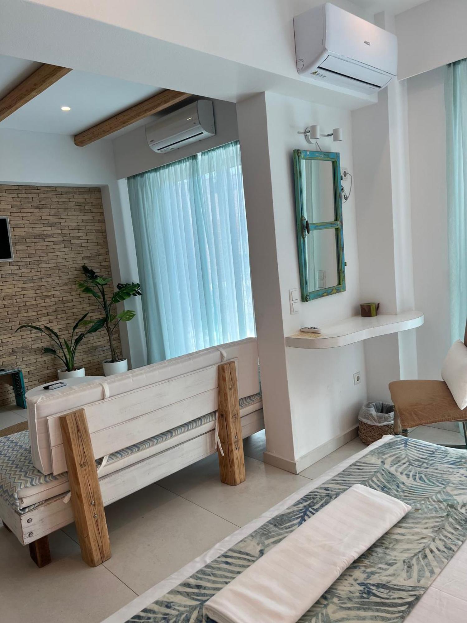 Notus Apartment *